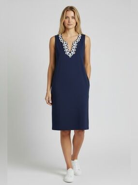 Lands' End Navy Sleeveless Shift Dress White Eyelet V-Neck Pockets 100% Cotton